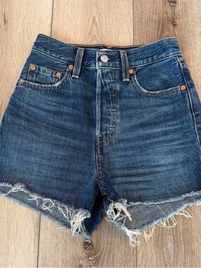 Levi’s Ribcage Shorts Classic High-Rise Dark Blue Denim Shorts 24